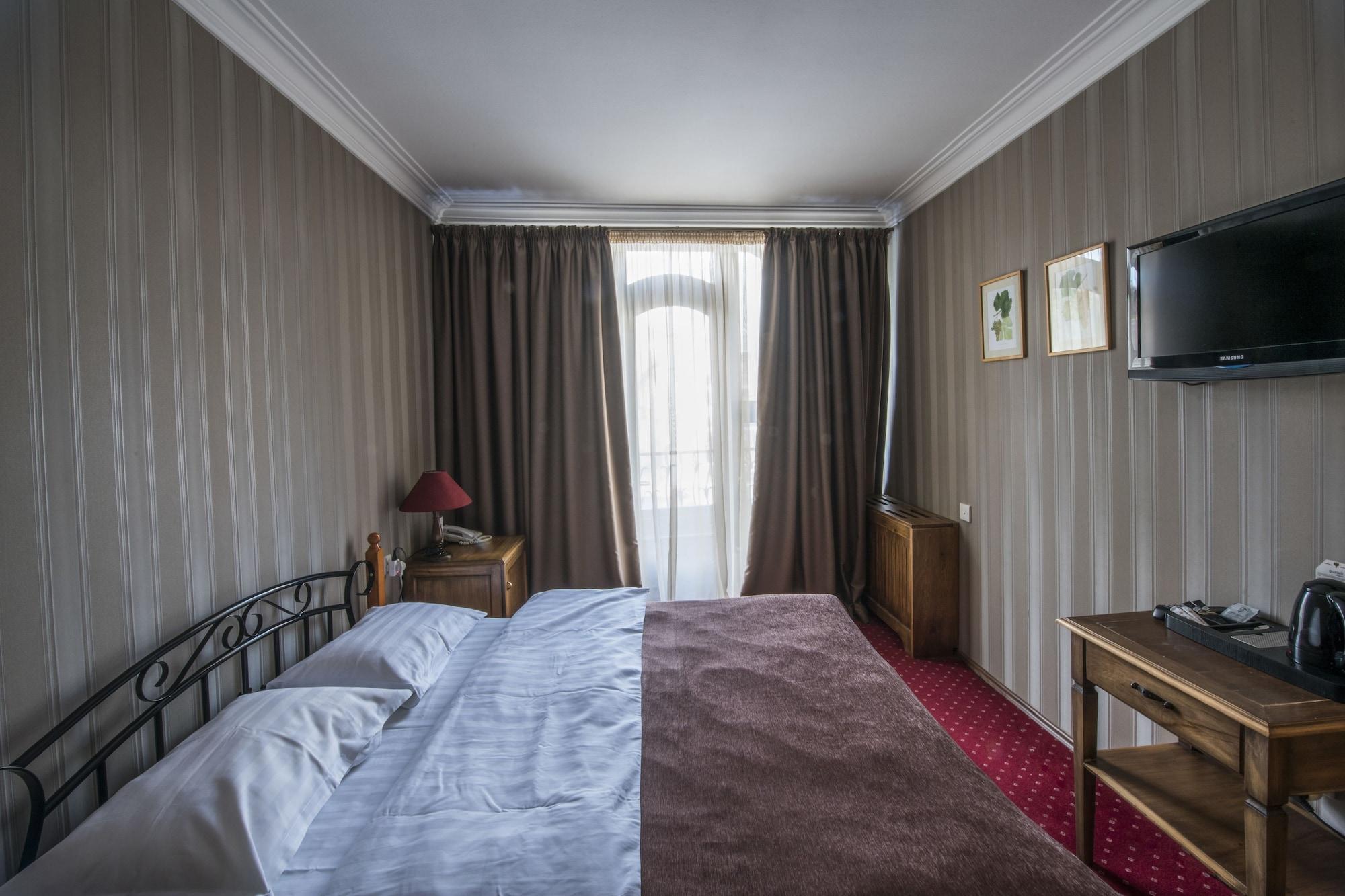 Hotel Kopala Tbilisi Exterior photo